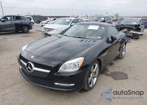 2012 Mercedes-Benz Slk 350 z USA, uszkodzony, nr VIN WDDPK5HAXCF017995